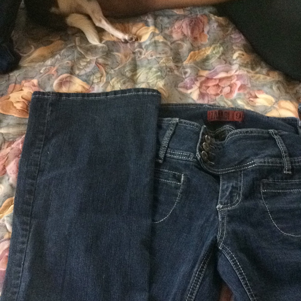 Jeans - Picture 2 of 5